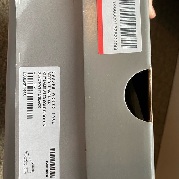 Ex gave them to me, haven’t worn them. Not my style, size 7 (US) - Picture 4 of 6